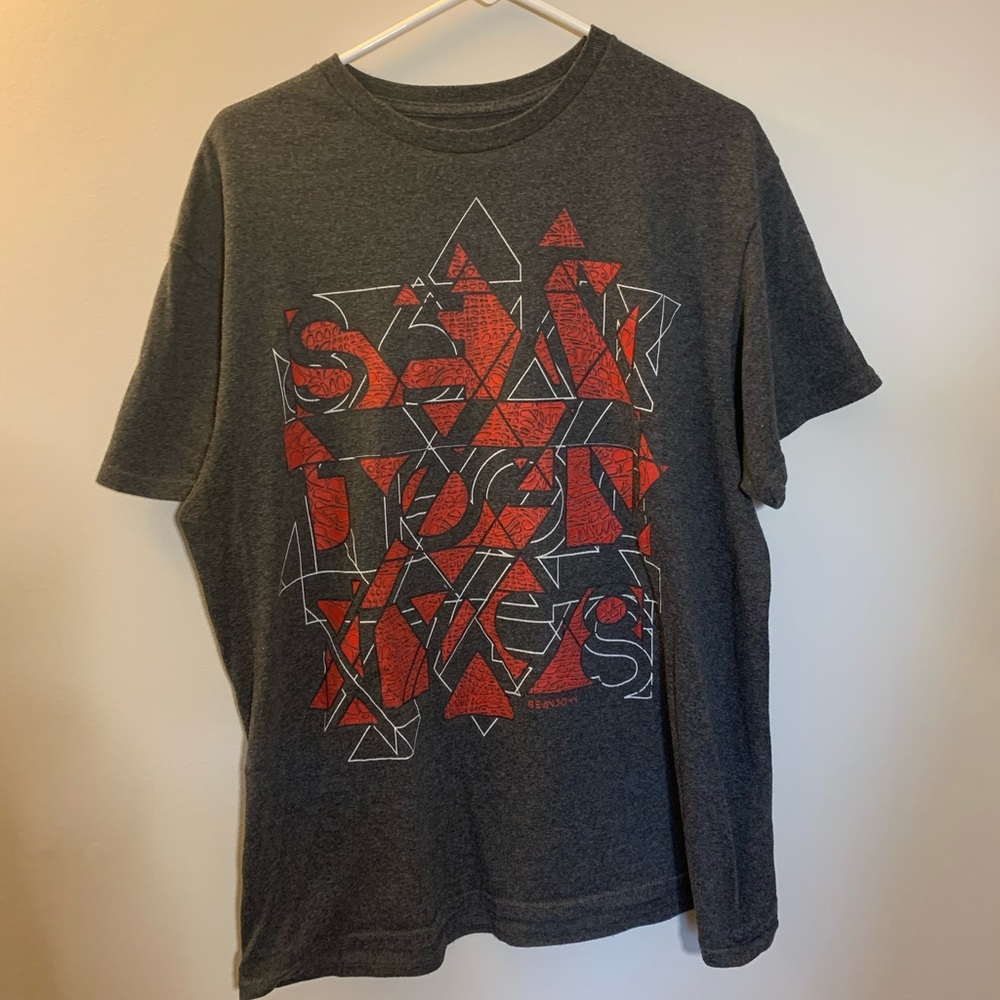 Sean John T-shirt
